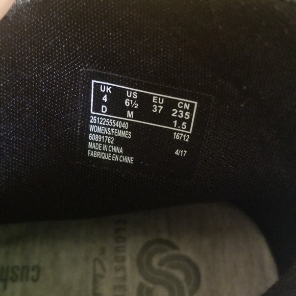 Clark's - Picture 4 of 4